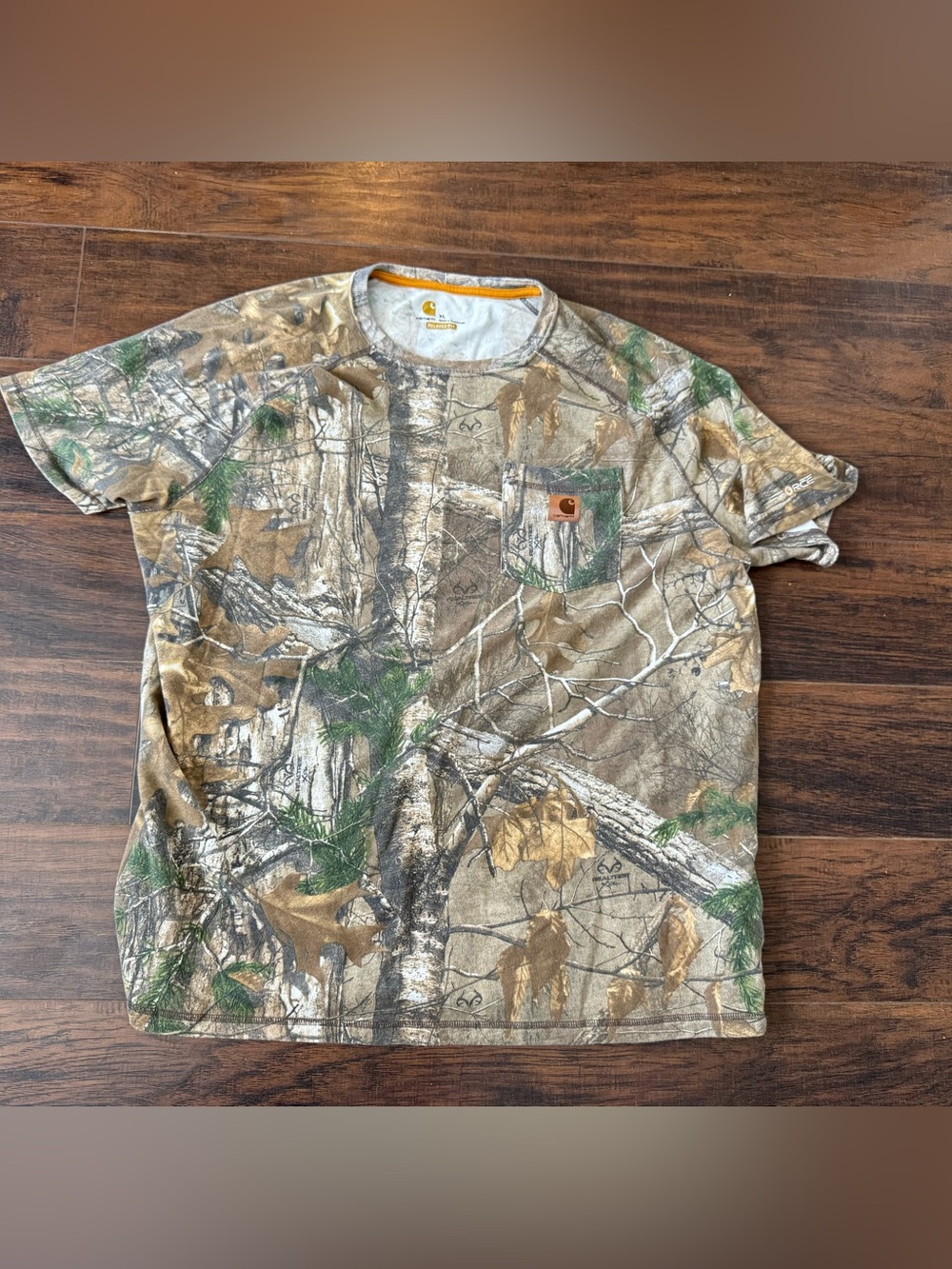 Carhartt real tree camo crewneck t-shirt
